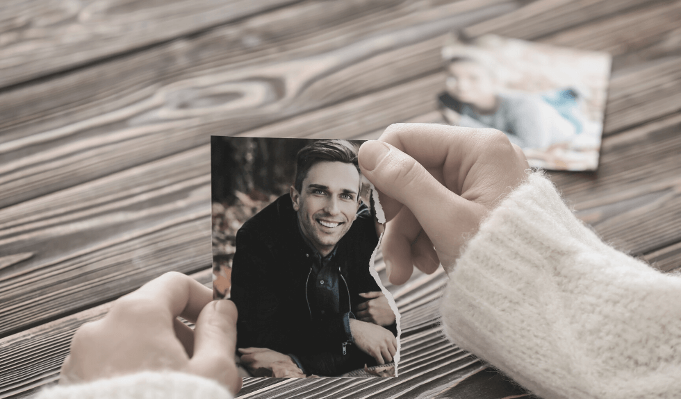 Ex-Partner im Gedanken : denkt er noch an mich?